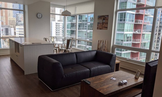Beltline Apartment | Calgary - Underwood 2BB