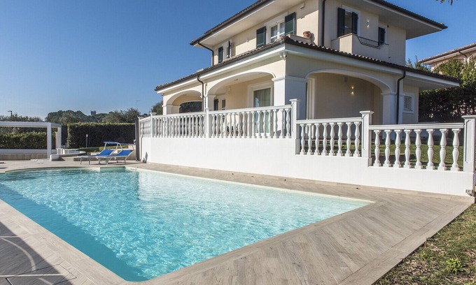 Porto Recanati Villa | Calliope Villa - Porto Recanati, fabulous villa with pool and sea view