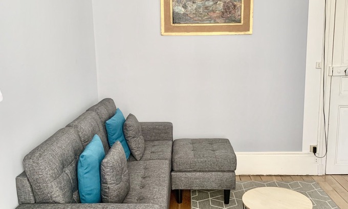 5th Arrondissement Apartment | Calm 2/3 bed apartment in the Latin Quarter, Place Monge