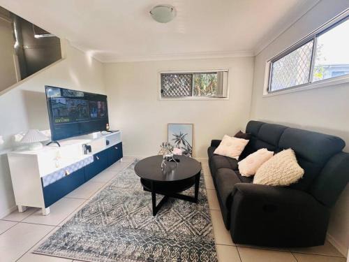 Mango Hill House | Calm Hideaway - Townhouse with Pool Access & Garage