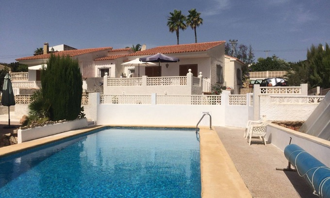 Calpe Ski Chalet | Calpe Rustic Quiet Ville (4 people)