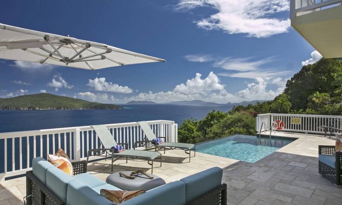 Peterborg Apartment | Calypso Delight - 5BR villa with stunning views, just minutes from Magen`s Bay!