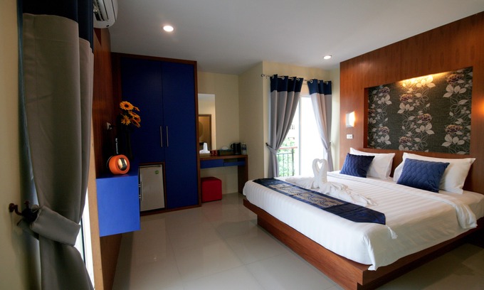 Nanai Road Hotel | Calypso Patong Hotel