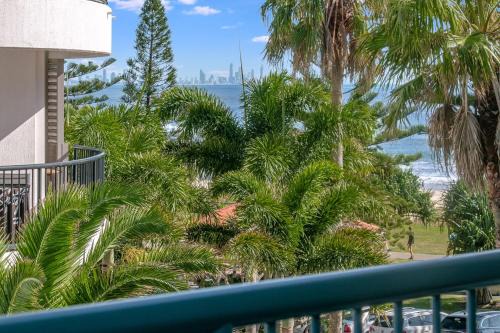 Coolangatta Apartment | Calypso Plaza Resort Unit 306