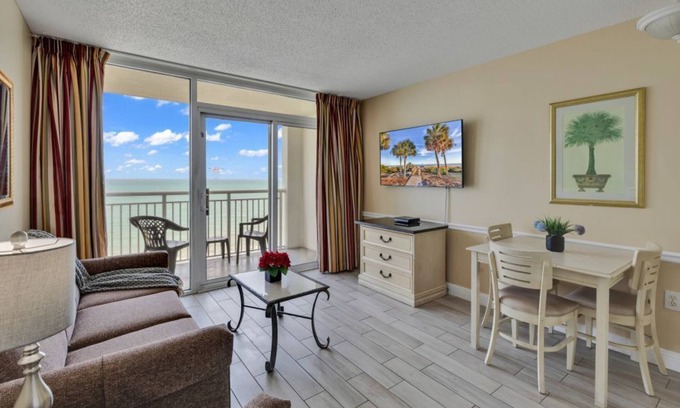 Myrtle Beach Condo | Camelot By the Sea 🏖️ Oceanfront 🏖️