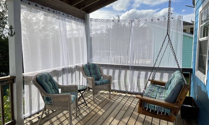 South Bimini House | Camelot on the Canal South Bimini. Sleeps 6. Dock Included!