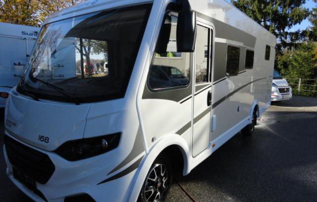 Sankt Georgen im Attergau House | Camper Wohnmobil Sunlight I68