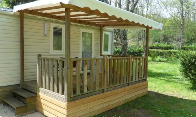 Seix House | Camping 3 étoiles - Piscine - ccaihga