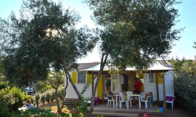 Bessan House | Camping 4 étoiles - Parc aquatique - eeidga