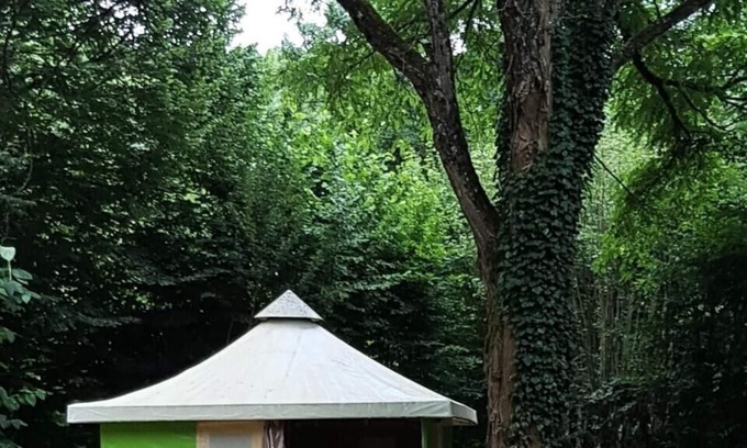 Cubjac House | Camping de l'Ilot *** - 3-room canvas bungalow for 4 people Without sanitary facilities