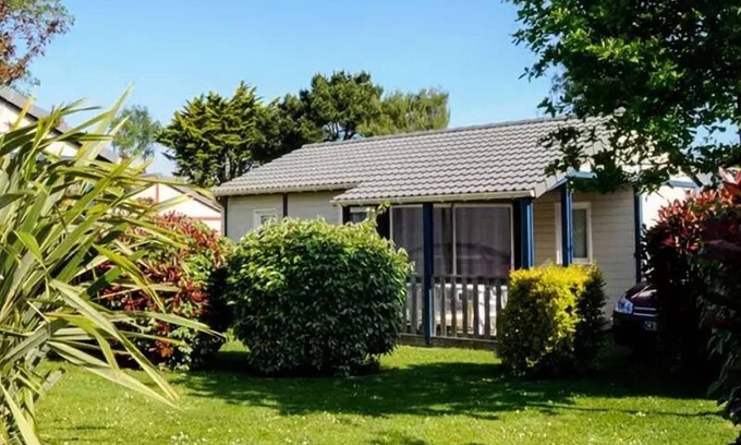 Saint-Briac-sur-Mer Ski Chalet | Camping Emerald - Sea Green by Sunêlia * - Chalet Classic 2 bedrooms 4 people