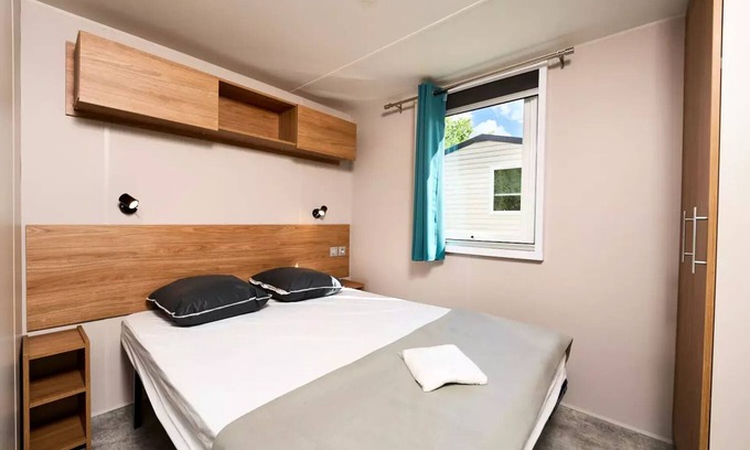 Malemort-du-Comtat House | CAMPING LA CERISE * - 3 bedroom mobile home Magnolia IRM 30 m² air conditioning 6 people