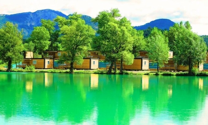 Chatillon-en-Diois House | Camping Le Lac Bleu* - Mobile home Loggia Confort 3 rooms 4 people Air-conditioned Lakeside