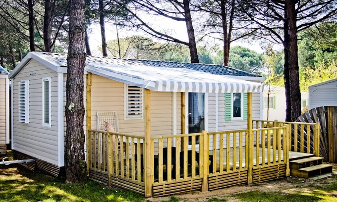 Le Bois-Plage-en-Re House | Camping LES VARENNES * - Mobil-home AZUR 2 chambres 4 personnes