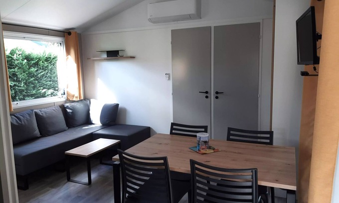 Les Moutiers-en-Retz House | Camping Les Brillas* - Authentic Mobile Home 3 Rooms 4 People