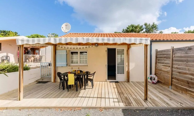 Saint-Hilaire-de-Riez Villa | Camping maeva Escapades La Parée du Both * - 2 Room Gite 2/3 People + TV