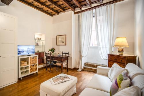 Rione VI Parione Apartment | Campo de' Fiori Eleonorhouse
