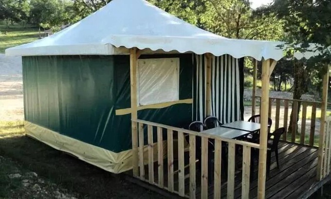 Reilhaguet House | Campsite Bellevue * - Bungalow Toilé 3 Rooms 5 People