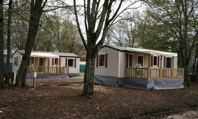 Chateauroux House | Campsite Le Rochat-Belle-Isle * - Mobilhome Trio (3 bedrooms with terrace) 7 people