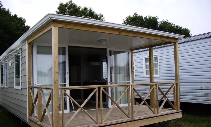 Chateauroux House | Campsite Le Rochat-Belle-Isle * - Mobil home Duo 31m2 (2 bedrooms in front of the river) 6 people
