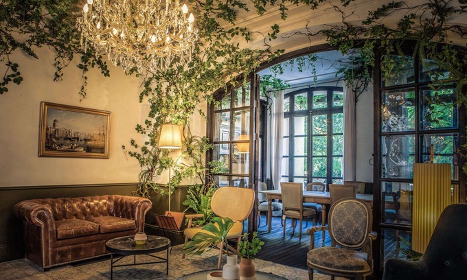 La Llotja-Born Hotel | Can Bordoy Grand House & Garden