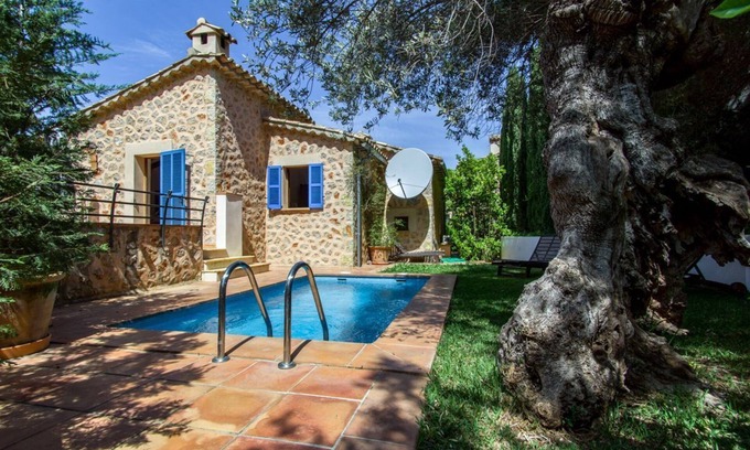 Deia Villa | Can Flor - Three Bedroom Villa, Sleeps 6