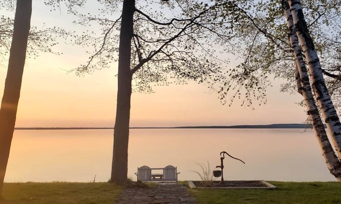 Manitoulin District House | Can't Bear To Leave!