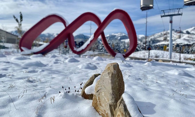 Park City Condo | Can't get any closer to lifts than Sundial Lodge! Winter 25/26 open for booking!