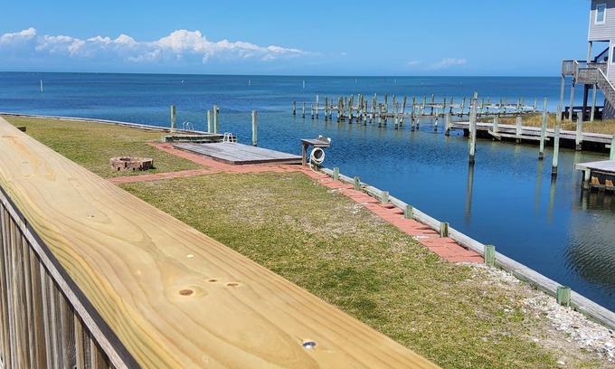 Hatteras House | Canal Front House - Hatteras- New Listing- Pet FriendlynWith Amazing Views!