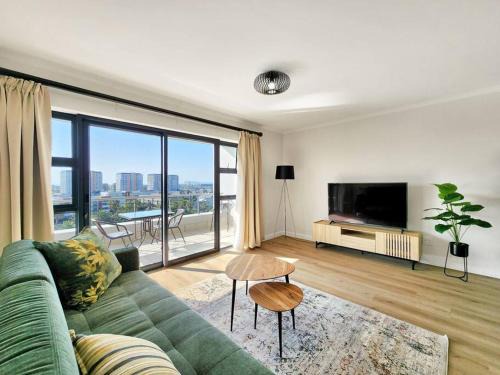 Century City Apartment | Canal, Mountains, Sea Views, Pool, Gym, Parking, Wifi