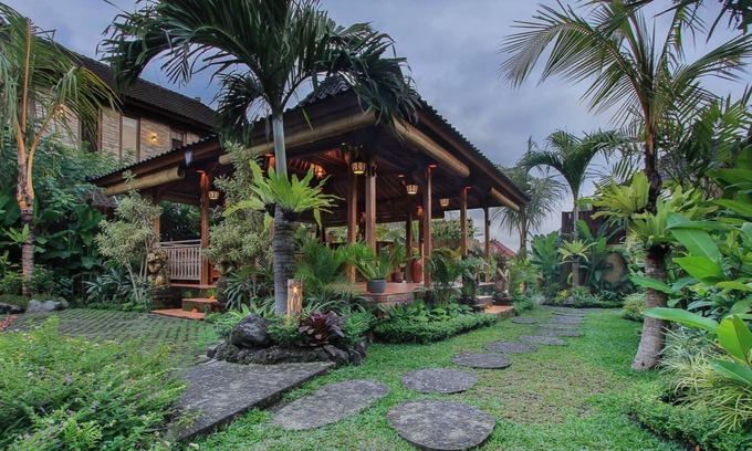 Sayan Villa | Candy Beautiful Two Bedroom Pool Villa