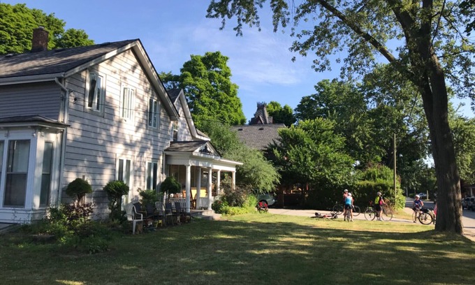 Niagara Falls Cottage | Cannada. Niagara Falls. clean vacation home