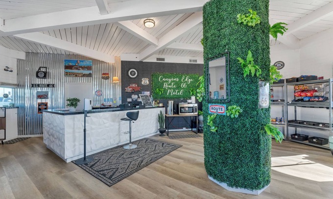 Ash Fork Hotel | Canyons Edge Route 66 Motel