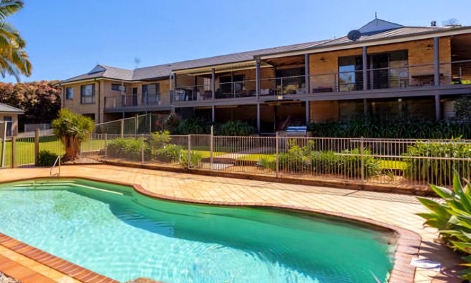 Forster House | Cape Oasis! Private retreat on acres by the sea with large pool. Pet friendly!