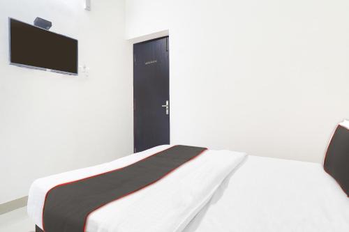 Patna Hotel | Capital O Collection O Mk Grand
