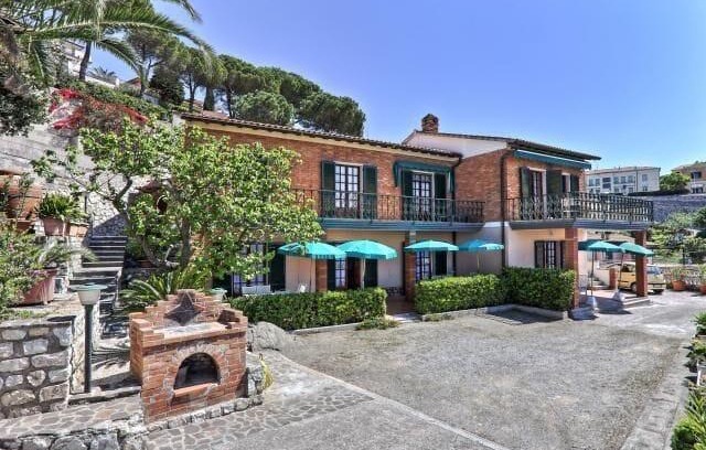 Capoliveri Apartment | Capoliveri: Villa Lorena 1 (bilocale)