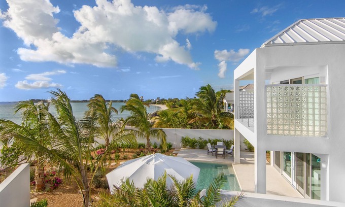 Ocean Point Villa | Capri beachfront luxury villa