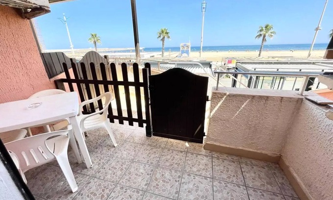 Port-la-Nouvelle Apartment | Capri Residence - 2 Rooms for 4 People