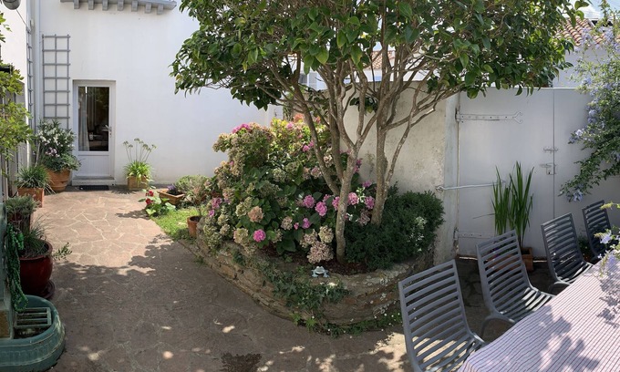 Ile d'Yeu House | "Captain's house"
