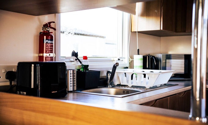 Rhyl Cabin | Captivating 6-person Caravan in Rhyl