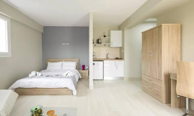 Thessaloniki City Centre Apartment | Caravanserai Studio 4