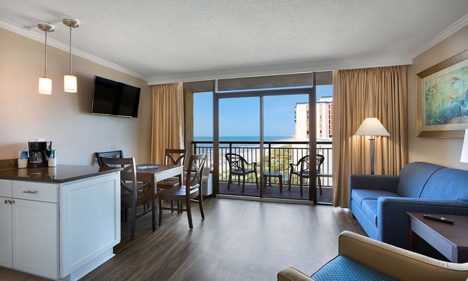 Myrtle Beach Resort | Caravelle Resort Ocean View Suite - Double rooms