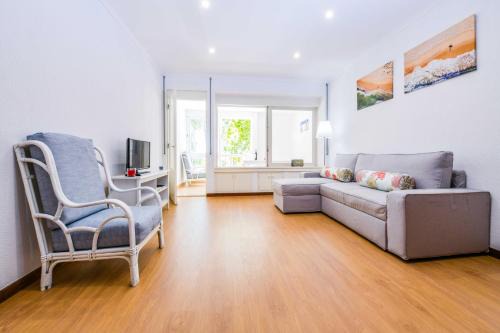 Carcavelos Apartment | Carcavelos Beach & Business by The Portuguese Butler