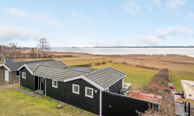 Holbaek House | "Caren" - 125m to the fjord by Interhome