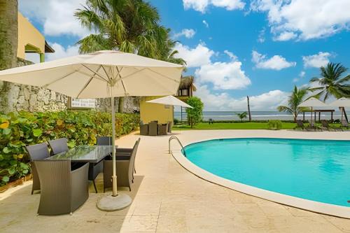 Juan Dolio - El Pueblo House | Caribbean Idyllic Vacation at Beachfront 1-BR Apt.