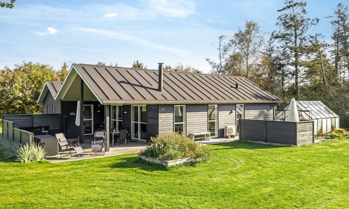Trend House | "Carlina" - 700m to the inlet by Interhome