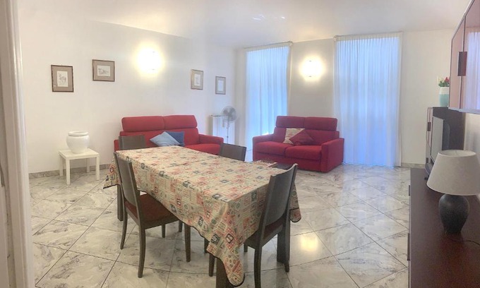 Historic Centre Apartment | Carlo Alberto 18