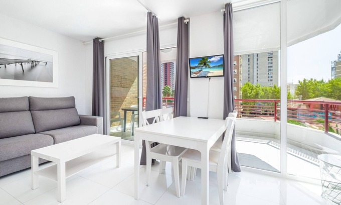 Benidorm Apartment | Carlos V 2-A
