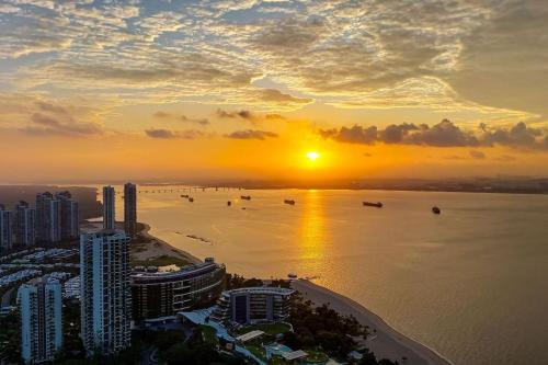 Gelang Patah Apartment | Carnelian Tower Hotel at Forestcity 4115 with WIFI