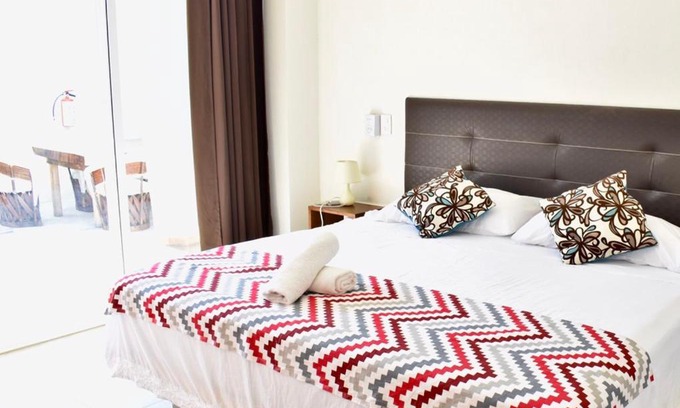 Rinconada Hotel | Carri Surf Studio